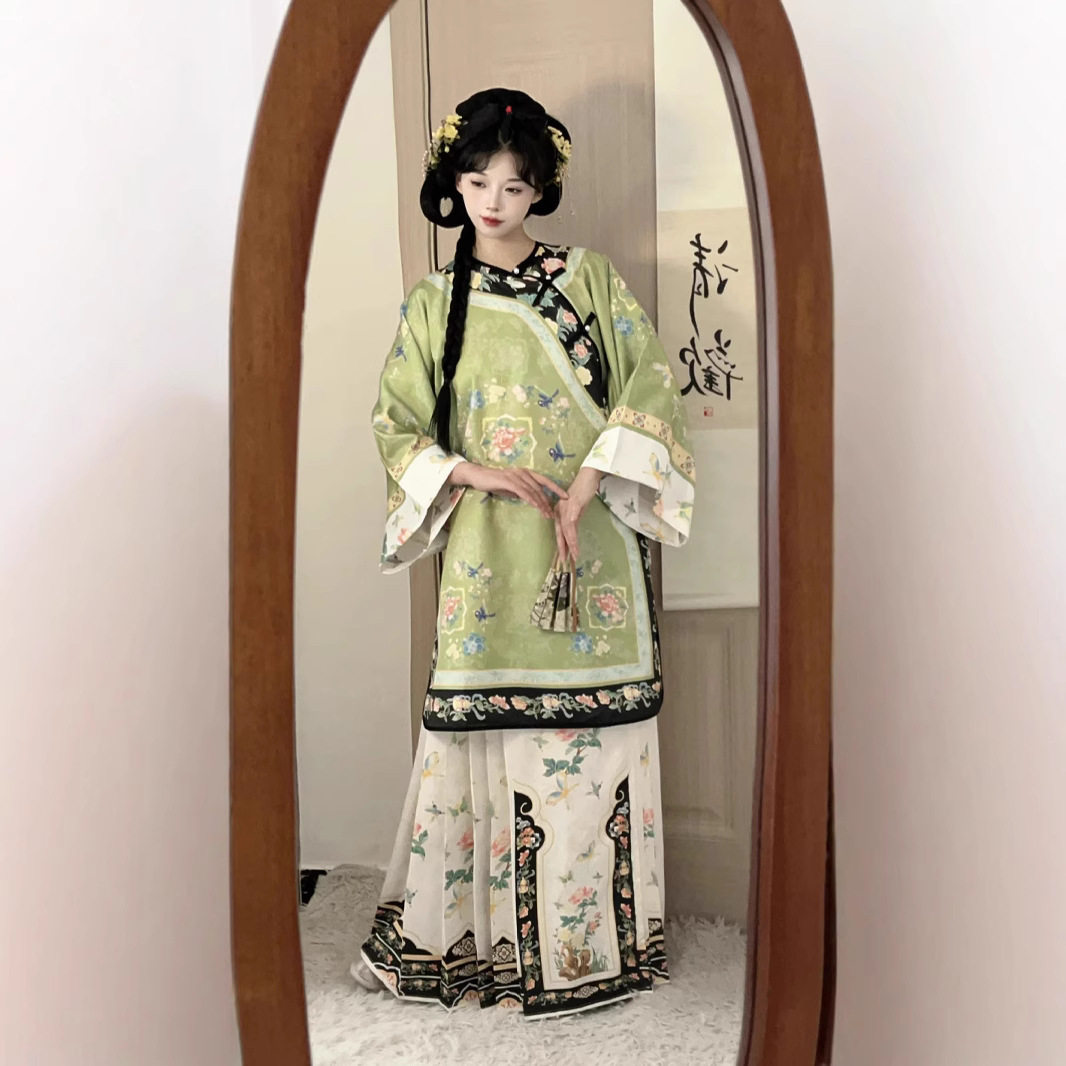 原创清女清朝格格服斜襟圆领古董民族服装重工印花马面裙春秋款