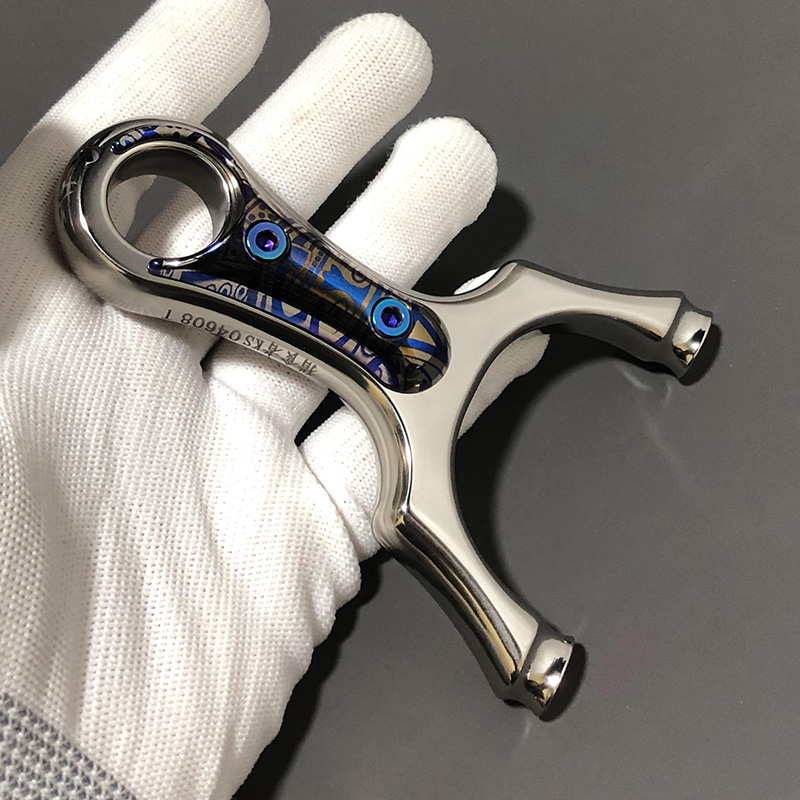 凯撒纯钛合金高端弹弓