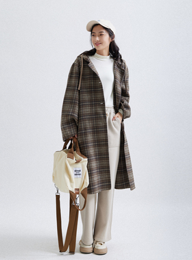 BBFER本依凡23年冬季女装时尚格纹休闲连帽长款毛呢外套TSSSM0167