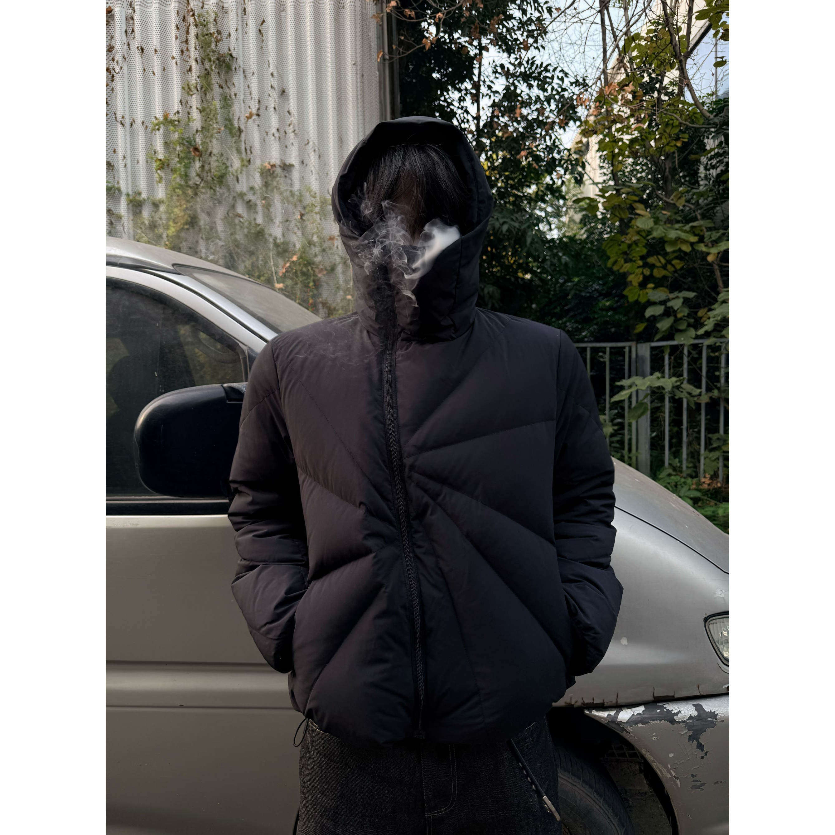 90白鸭绒斜拉链结构轻量化羽绒服图片