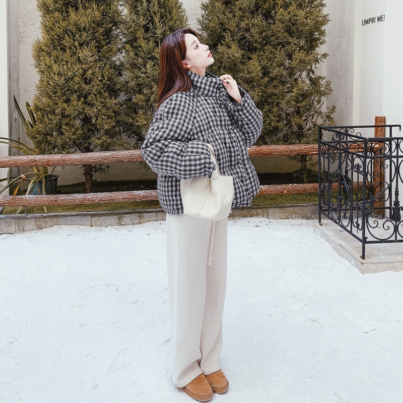 灰白格子羽绒服女冬超火好看高级小众独特漂亮短款加厚面包服外套,女装羽绒服,2C021