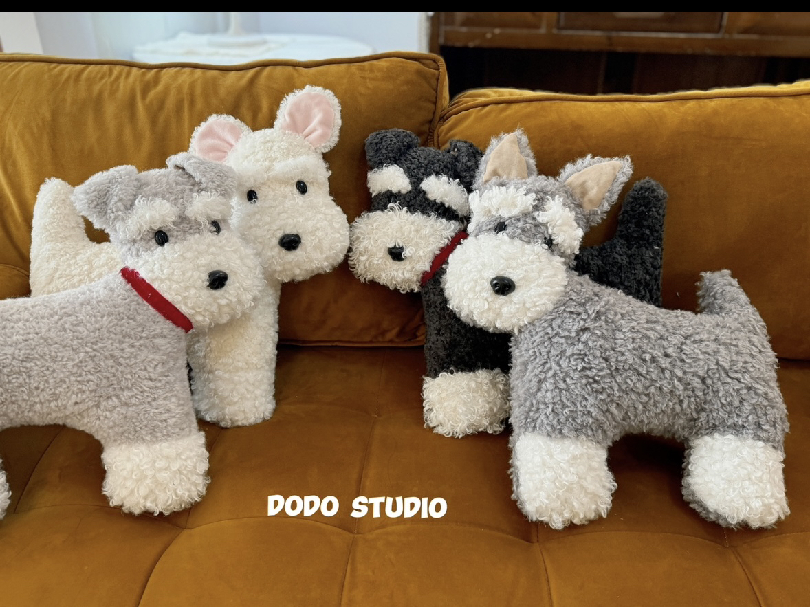 DODO原创设计 手工制作雪纳瑞抱枕 卡通 家居装饰