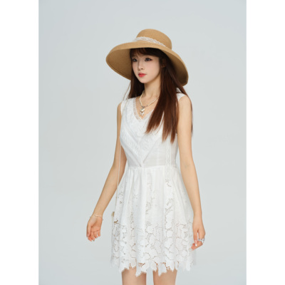 重生夏季少女感蕾丝连衣裙收腰