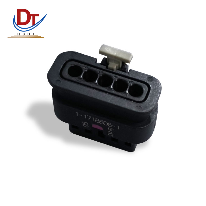 新能源汽车1-1718806-1连接器塑料接插件国产5PIN孔电子护套胶壳