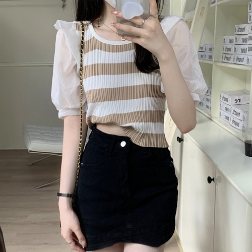 Real shooting and real price Korean version stripe stitching design feeling sweet LACE SHORT SLEEVE knitted women's top