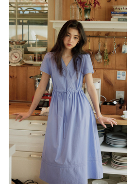 solighter法式莱赛尔蓝色v领抽绳连衣裙夏季2025新款花边收腰长裙