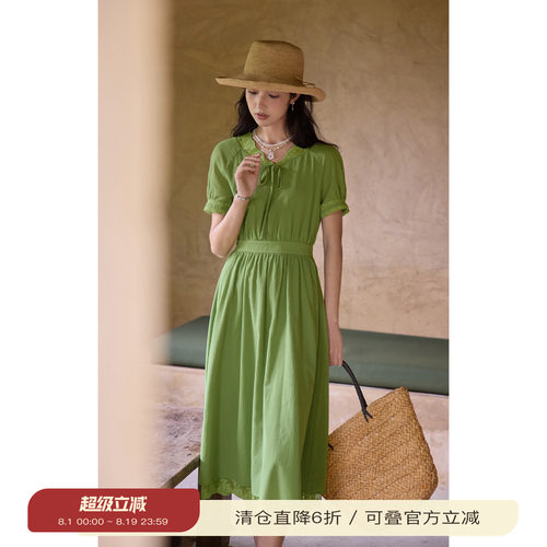 solighter法式蕾丝拼接v领连衣裙