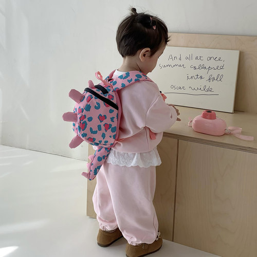 可爱粉爱心恐龙牵引小背包