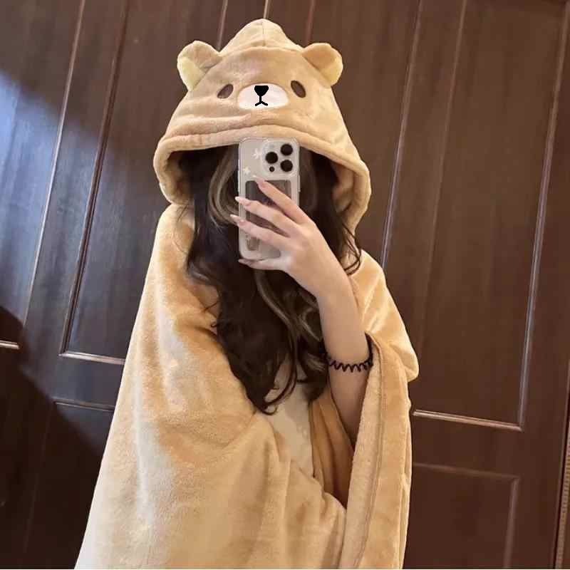 轻松熊睡衣披风斗篷可爱卡通中大童午睡毯子学生披肩熊哥妺空调毯