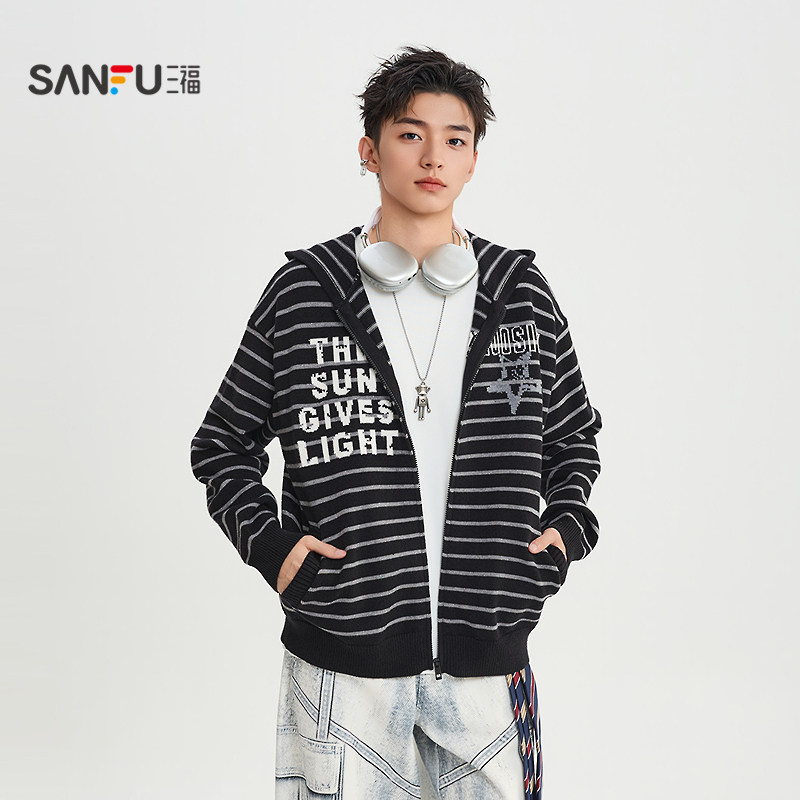 三福2026春季男士条纹英文开衫毛衣 吉他印花落肩上衣516546