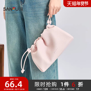 三福斜挎包夏季松弛漫游韩系甜美抽绳束口革软包女包500175
