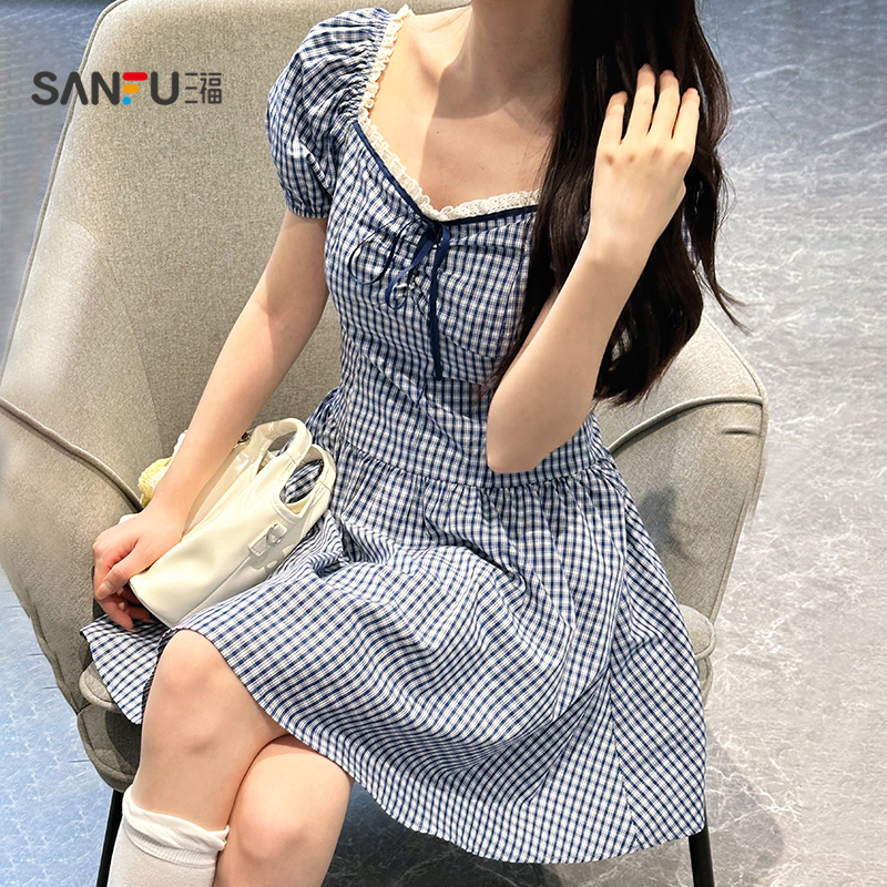 三福连衣裙2025新款夏季蕾丝方领泡泡袖格子收腰短裙子女装501217