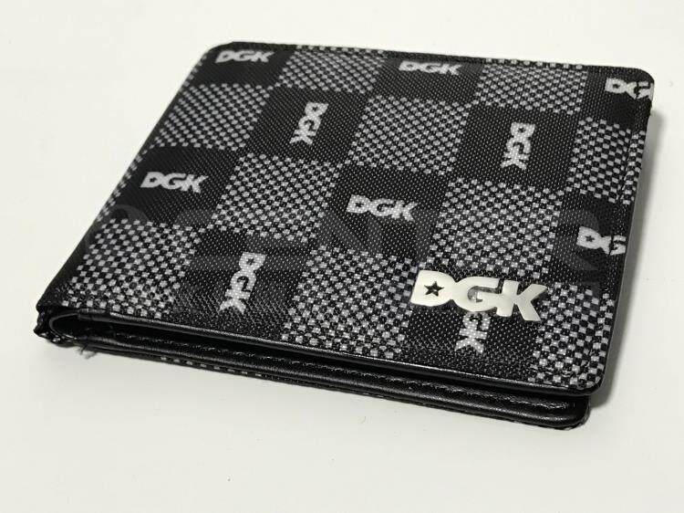 미국에서 수입한 오리지널 DGK 스케이트보드 스포츠 브랜드 지갑 스포츠 심플 반접이식 지갑 3가지 색상 제공