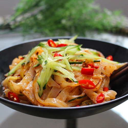 Shaanxi Specialty Rolled Noodle 300GX5 Сумка XI'AN Liangpi Baoji Qishan Vacuum Loodle Crut Бесплатная доставка