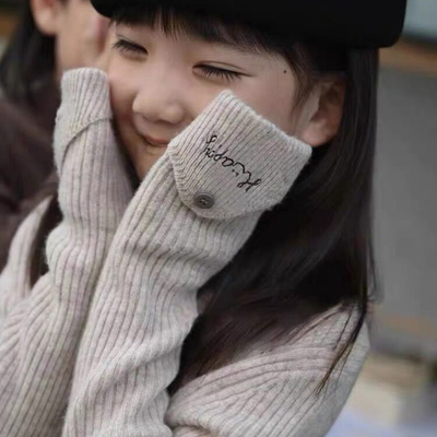 针织毛衣小红鱼女童卡通冬季