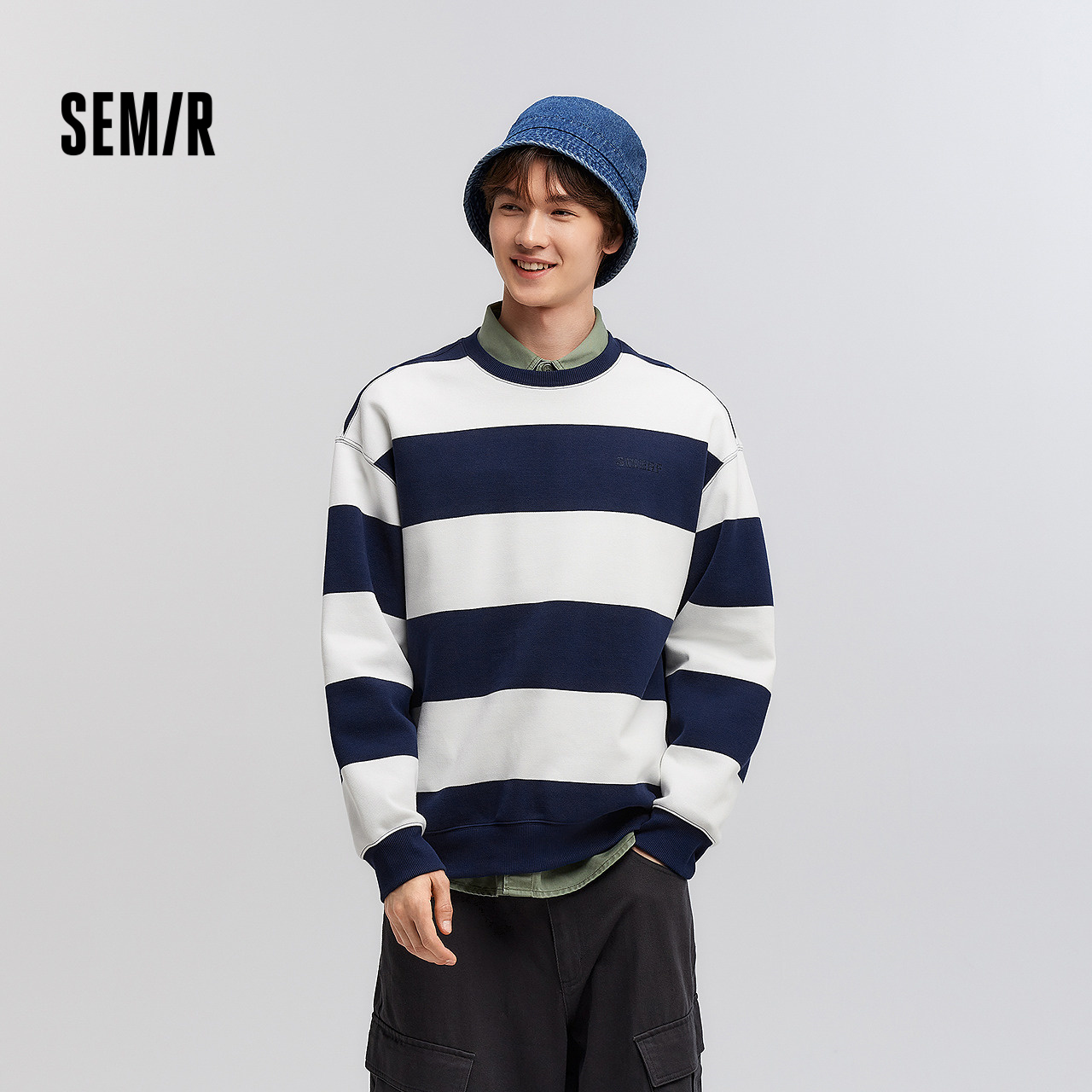 森马联名系列字母绣花条纹卫衣男