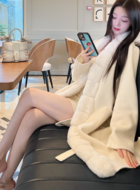 11.11Winema晓雪 loro 合作款  浅杏色名媛羊毛双面尼兔毛领