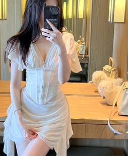 连衣裙 鱼骨 塑身衣v领裙摆堆堆耳翼飘飘裙子 晓雪自己改 7.8