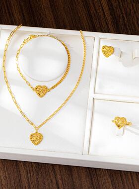 新中式沙金镂空爱心套饰