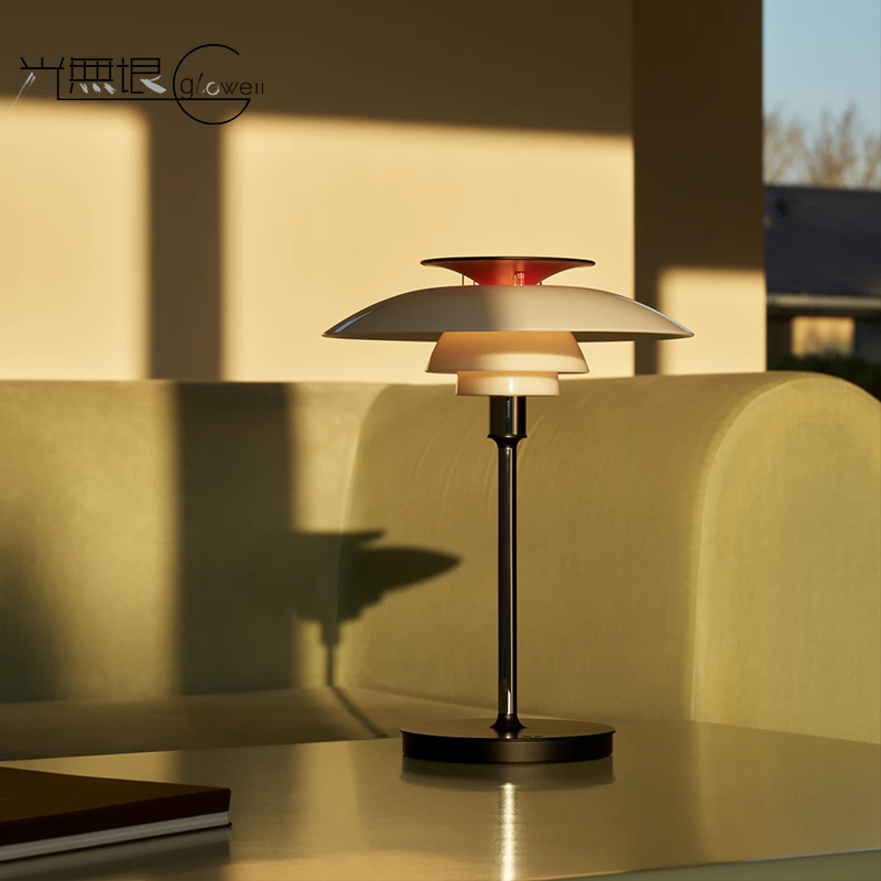 丹麦LouisPoulsenPC现代充电台灯