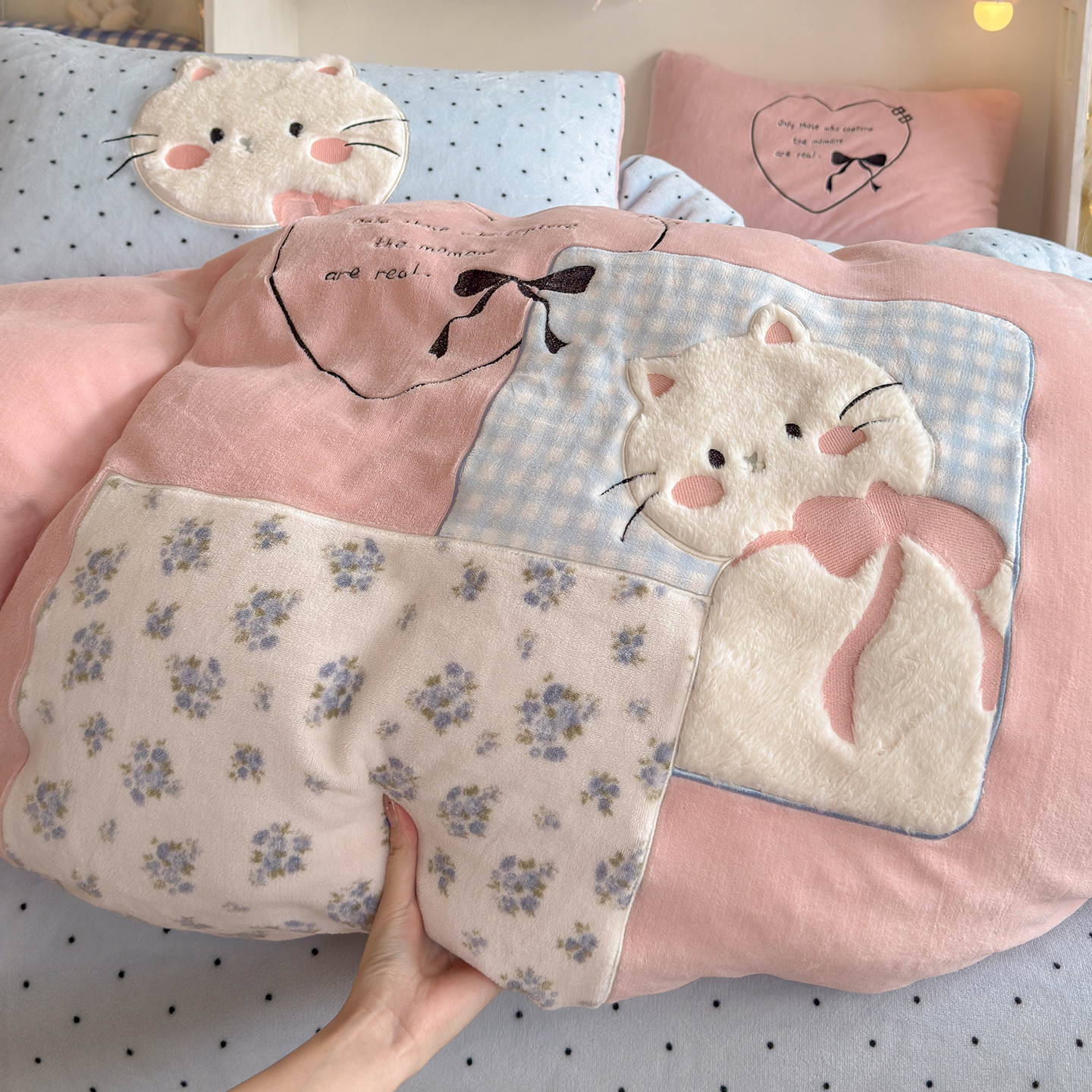 冬季加厚牛奶绒四件套2025新款A类兔毛贴布刺绣珊瑚绒被套三件套4