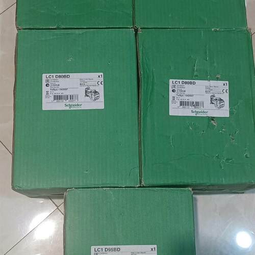 全新施耐德LC1D80BD接触器,线圈DC24V,原装正品外