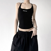 辣妹黑色方领吊带女2026夏装 新款 背心女士外穿字母印花学院风上衣