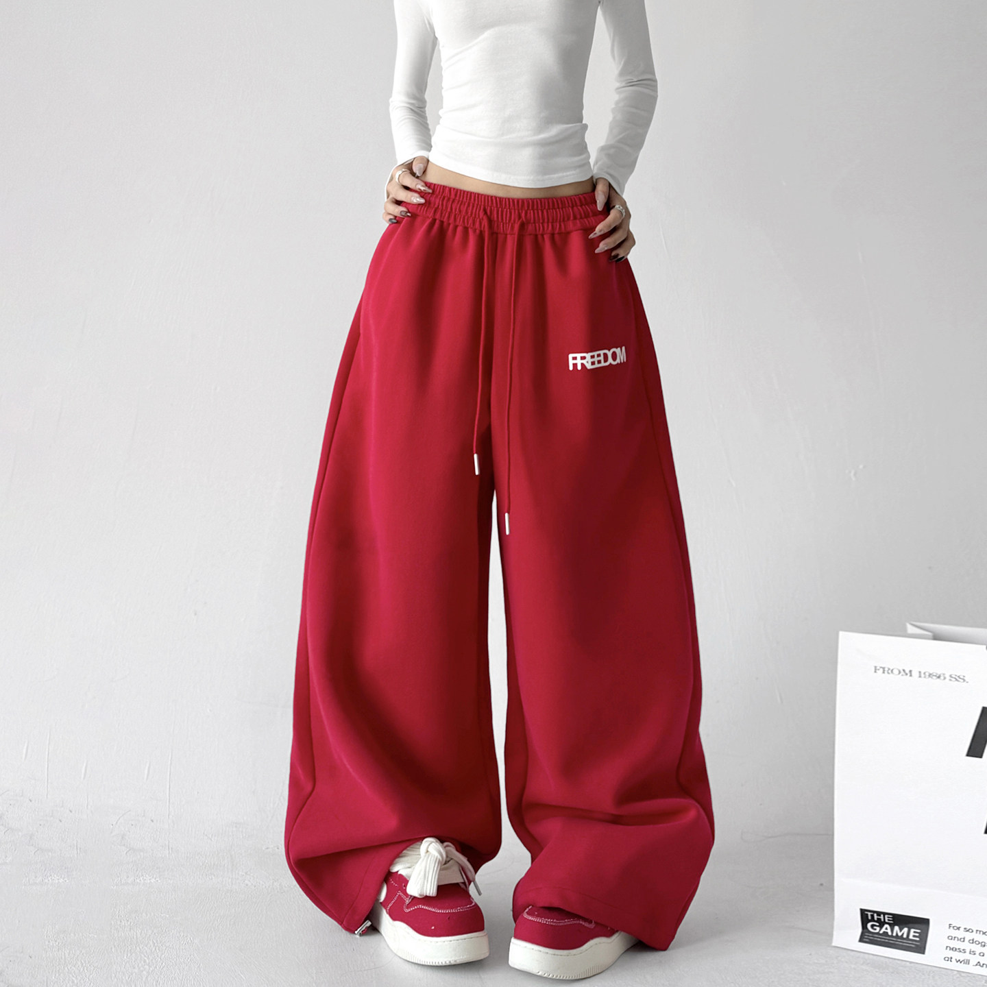 2026年秋冬新款红色高腰阔腿卫裤女宽松显瘦休闲运动风抽绳长裤,女装/女士精品,卫裤,淘宝优惠券,粉丝福利购,淘宝优惠卷