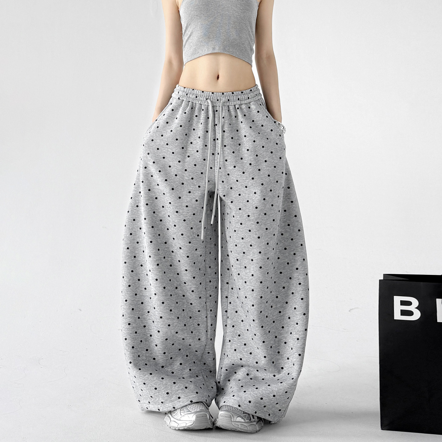 灰色波点运动裤女2026春夏季新款阔腿卫裤女款宽松慵懒垂感休闲裤