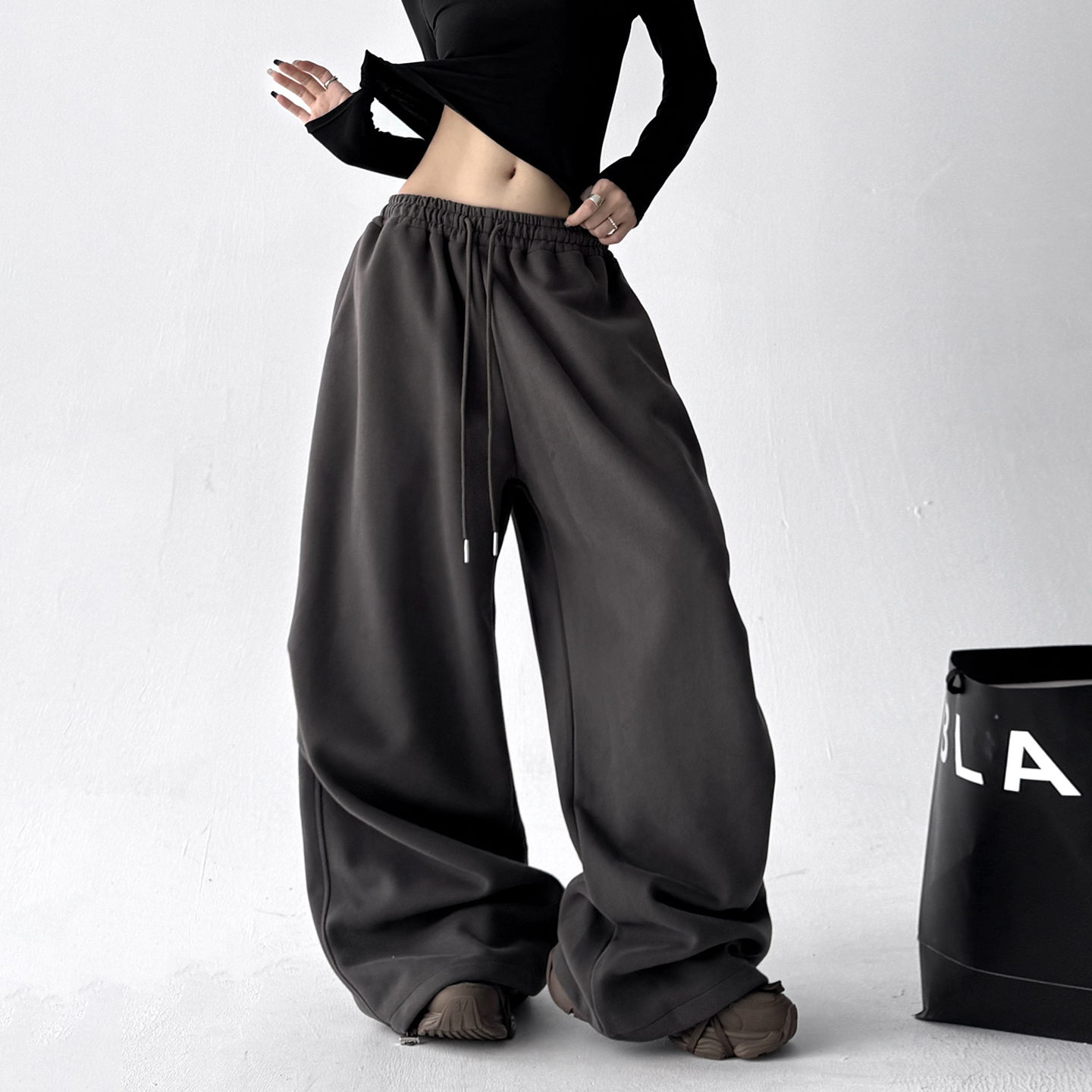 甜酷舞蹈休闲裤女2025秋装新款宽松显瘦百搭早秋阔腿裤学生卫裤