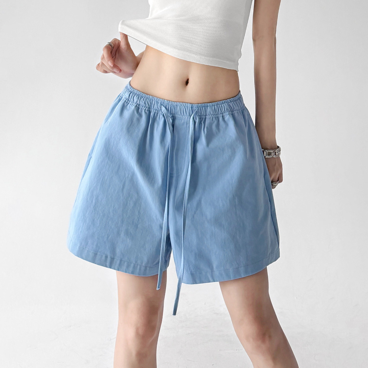 蓝色休闲短裤女2026夏季新款薄款松紧腰抽绳宽松显瘦百搭阔腿裤子图片