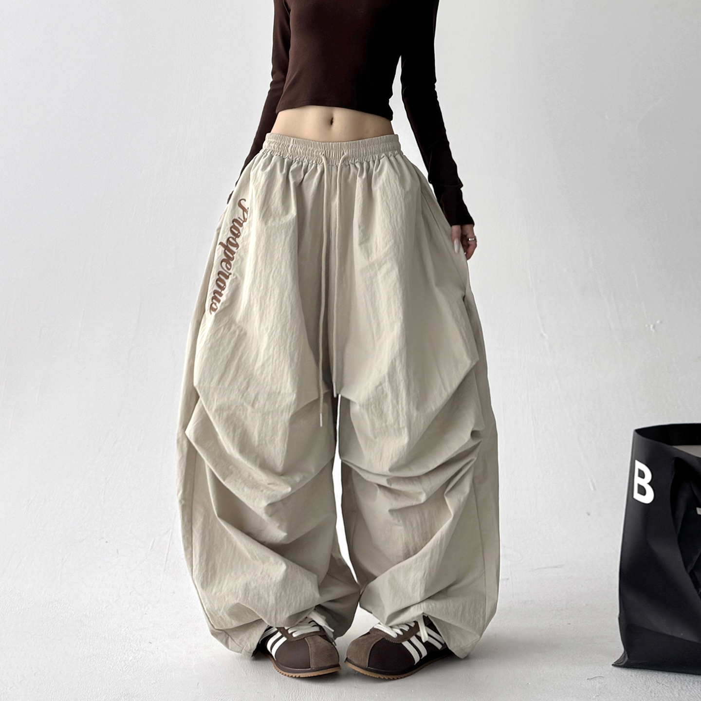 2025秋冬季新款阔腿裤女加绒加厚慵懒风滑雪裤高个子工装伞兵裤