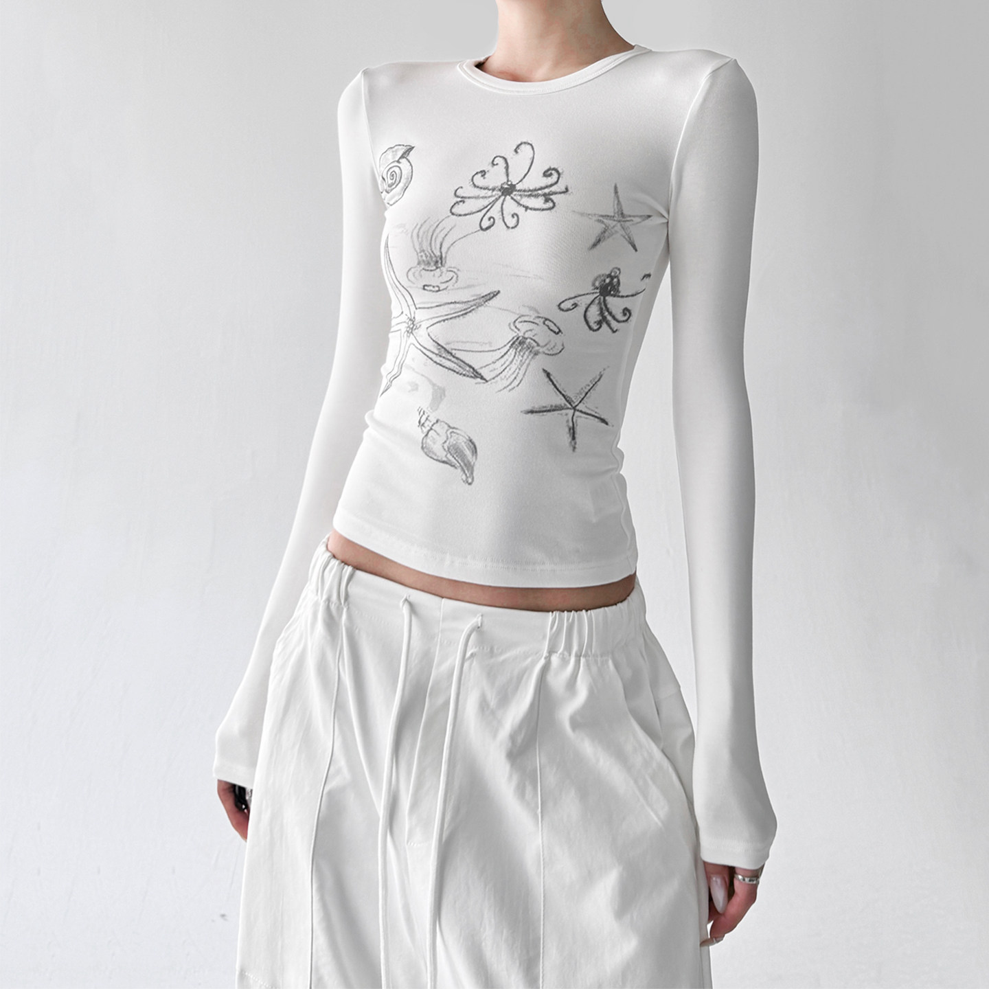 超好看海星印花长袖T恤女2025秋冬季新款内搭修身上衣时尚打底衫,女装/女士精品,T恤,淘宝优惠券,粉丝福利购,淘宝优惠卷