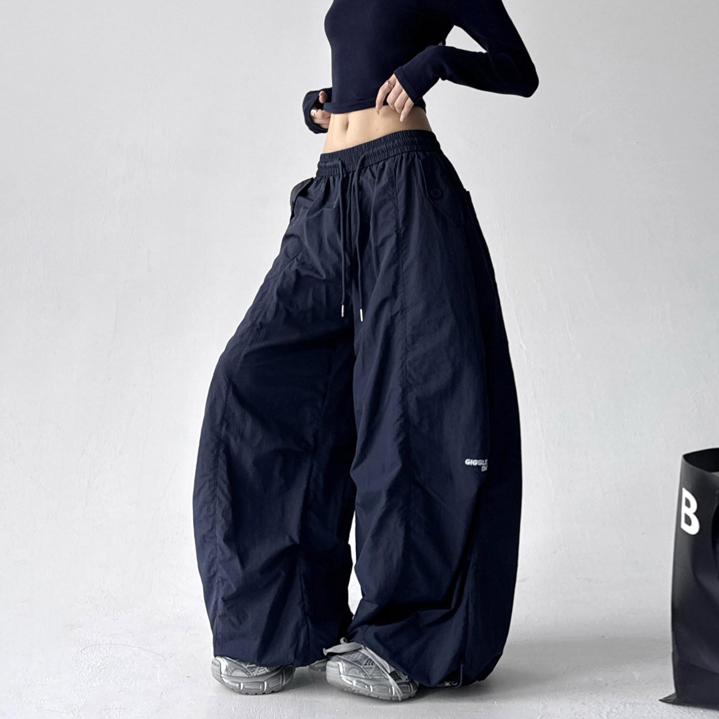 2025秋冬季新款降落伞工装裤加绒加厚宽松口袋高个子舞蹈休闲裤