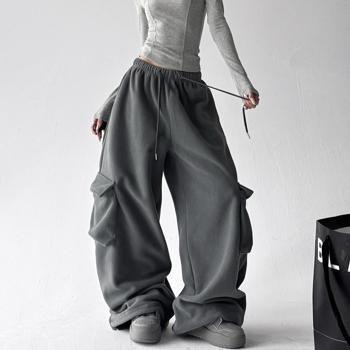 双面摇粒绒阔腿裤女2025冬季新款大贴袋工装裤高个子宽松休闲裤子,女装/女士精品,休闲裤,淘宝优惠券,粉丝福利购,淘宝优惠卷