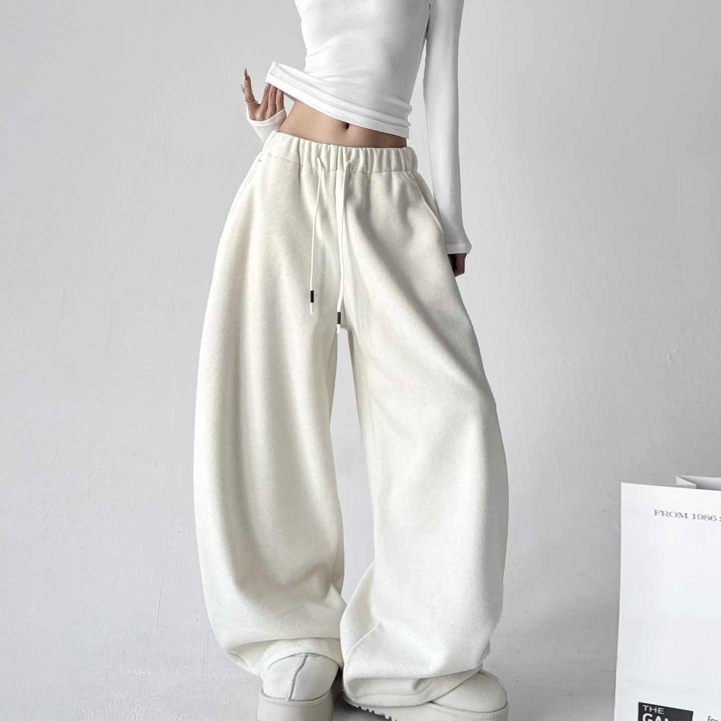 高腰阔腿裤女2025冬装新款宽松显瘦百搭直筒休闲裤米白色垂坠感裤,女装/女士精品,休闲裤,淘宝优惠券,粉丝福利购,淘宝优惠卷