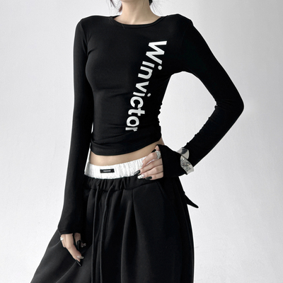 2025年设计感黑色美式字母正肩长袖t恤女春秋辣妹修身收腰上衣