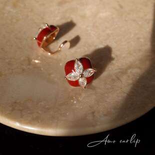 豆蔻年华闪钻四叶草硅胶耳夹无耳洞女复古甜美气质红色新年耳饰潮
