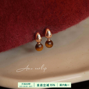 可晃动虎眼石水滴耳夹无耳洞女复古小众高级耳环秋冬通勤硅胶耳饰