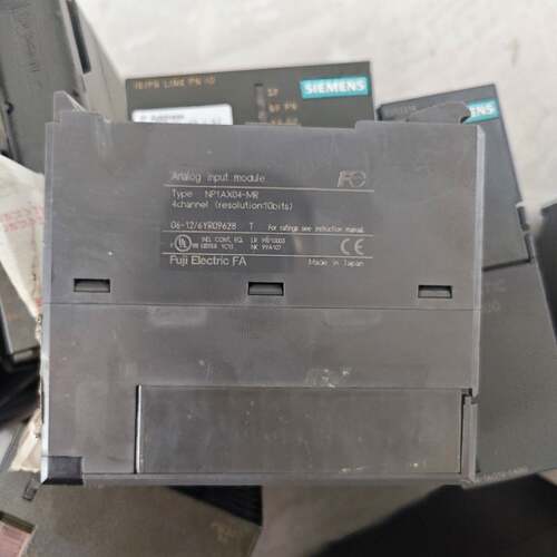 可维修电机PLC模块NP1AX04-MR，4通道模拟量议价