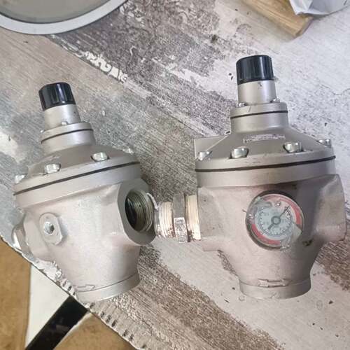 可维修减压阀 AR825-12，两个，单价265议价