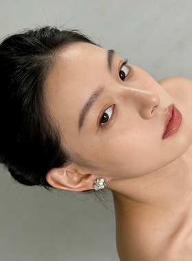 小众个性设计师不规则珍珠性冷淡风百搭通勤高级感耳饰耳环耳钉