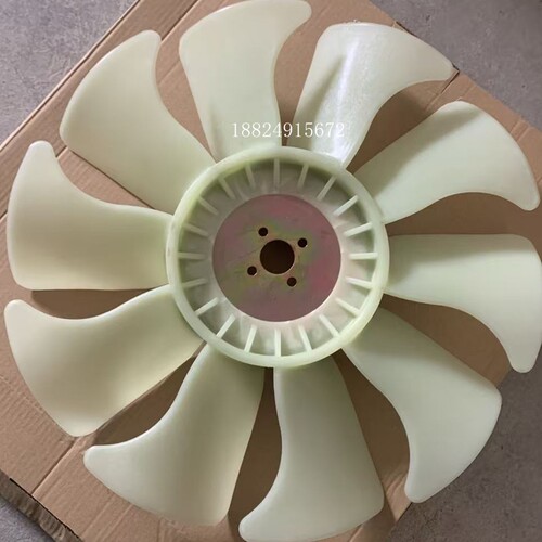钩机挖掘机配件小松小松30-7风扇叶发动机水箱散热风叶3D84风扇叶