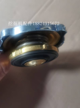 神钢SK120/130/200/210/220/230/260-1/2/3/5/6E/8水箱盖 挖掘机