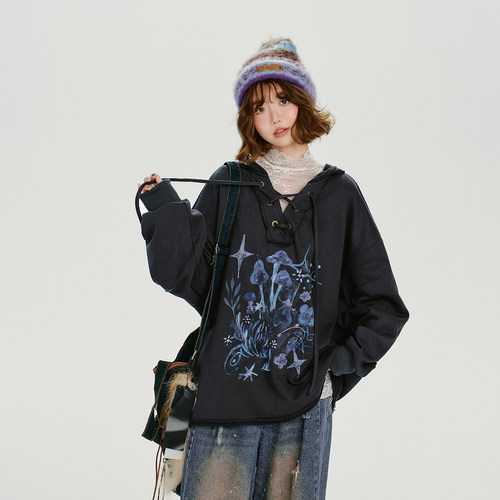 Girlyhalo美式复古印花V领连帽卫衣女秋季新款设计感宽松休闲上衣