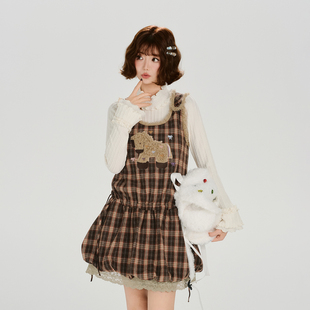 Girlyhalo美式复古格纹毛绒刺绣可爱背带连衣裙女秋冬款宽松短裙
