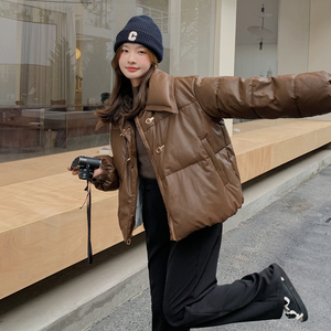 现货！22年新款个性大尖领保暖羽绒服 123A-6670-P235-K358图片