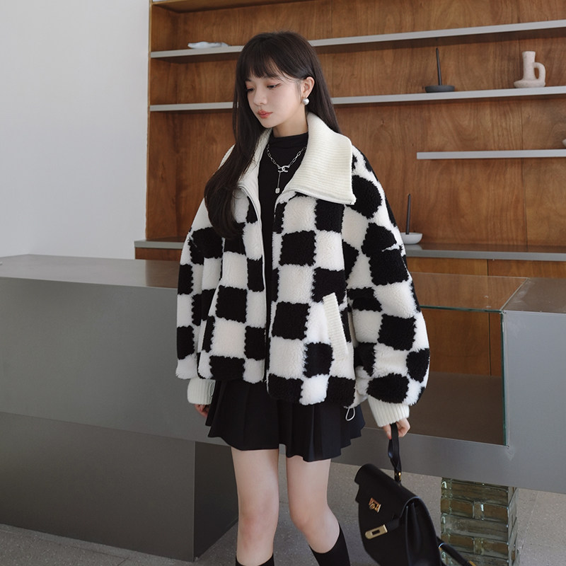 现货！22年秋冬翻领棋盘格羊羔毛外套123A-9027-P185K268,女装短外套,浙宝123A