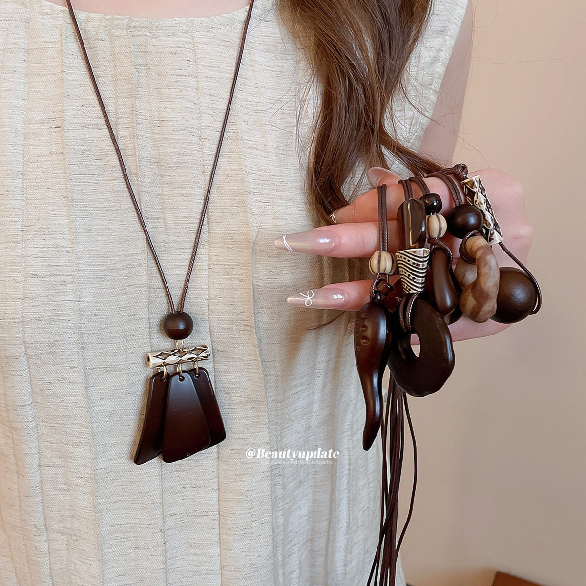 复古树脂木头方形不规则吊坠流苏项链民族风锁骨链设计感毛衣链女
