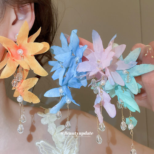 清迈假日~银针花朵耳钉甜美仙气